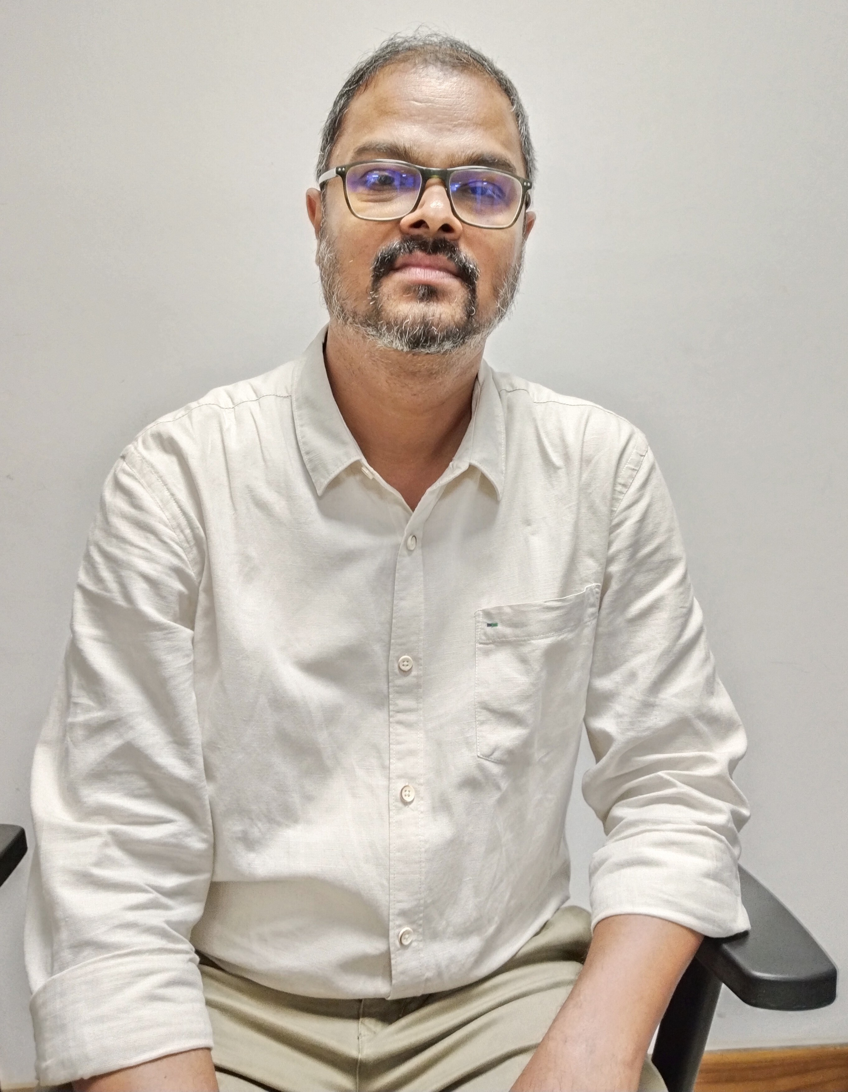 Dr. S. Saravanan