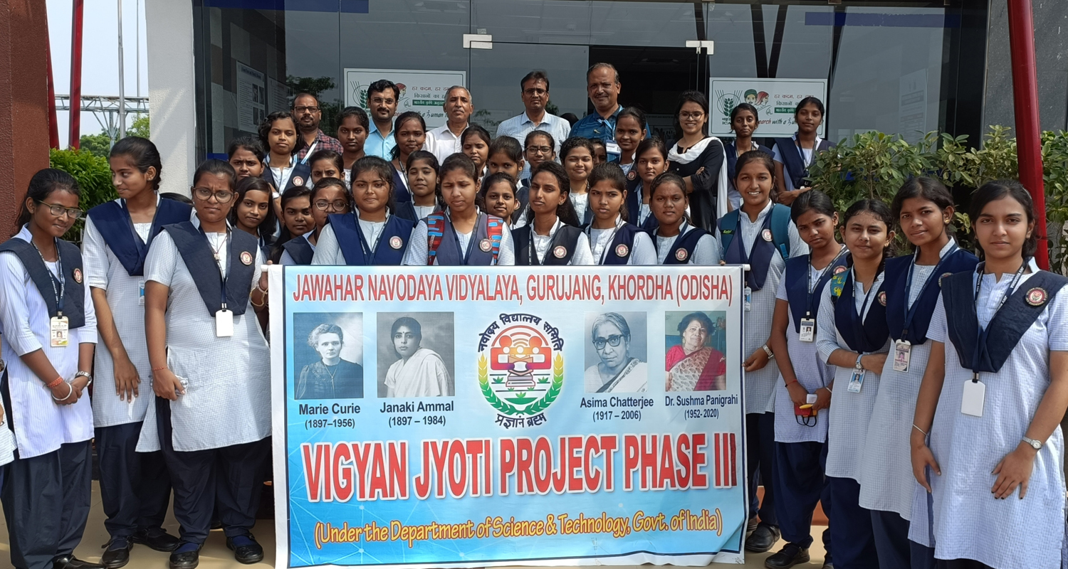 Exposure Visit of Girl Students from Jawahar Navodaya Vidyalaya to ICAR-DFMD (ICFMD), Bhubaneswar on 24-09-2022