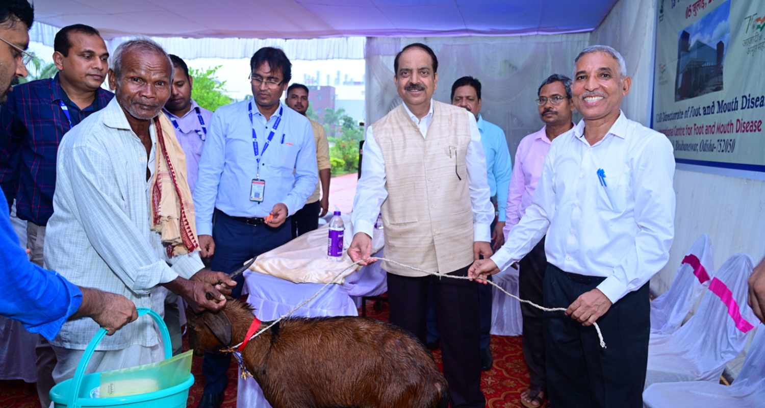 Input distribution programme on the occasion of 13th Foundation Day at ICFMD